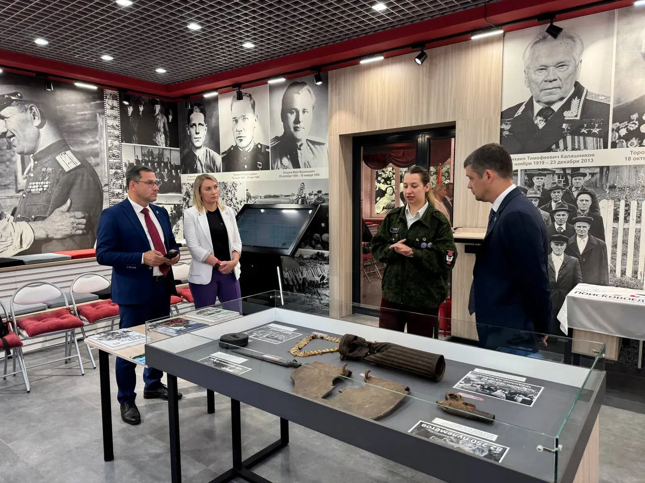 В Глазове прошел круглый стол в рамках конкурса «Победа в сердцах поколений»