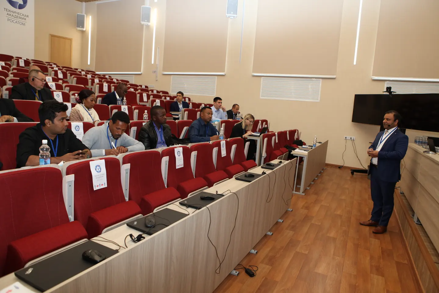ИГЯБФЗ провёл международный курс по Проектированию систем физической защиты радиоактивных материалов и установок 