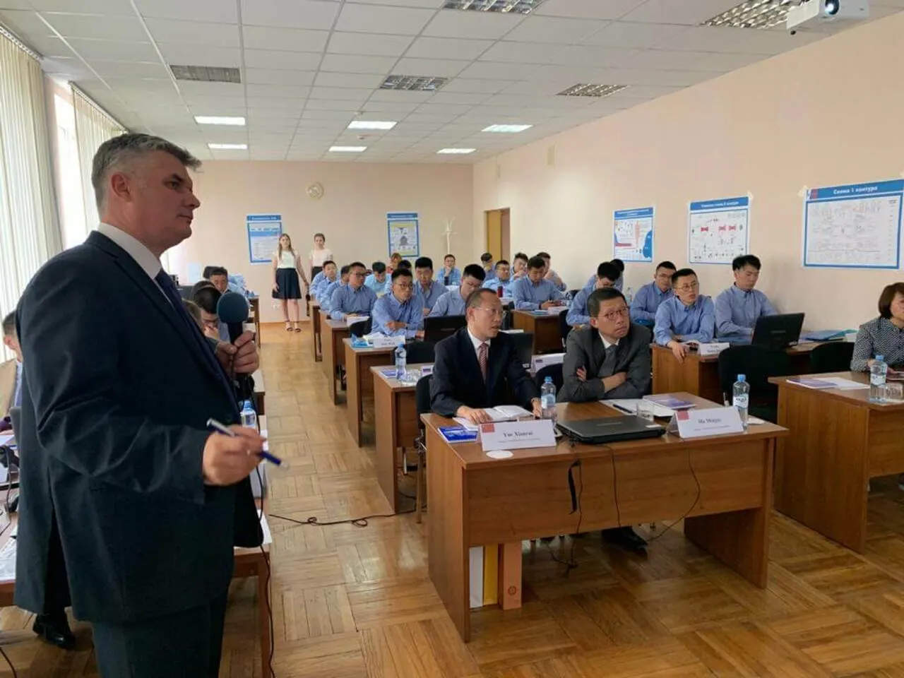  ЗАВЕРШИЛАСЬ ПЕРЕПОДГОТОВКА СПЕЦИАЛИСТОВ ТЯНЬВАНЬСКОЙ АЭС