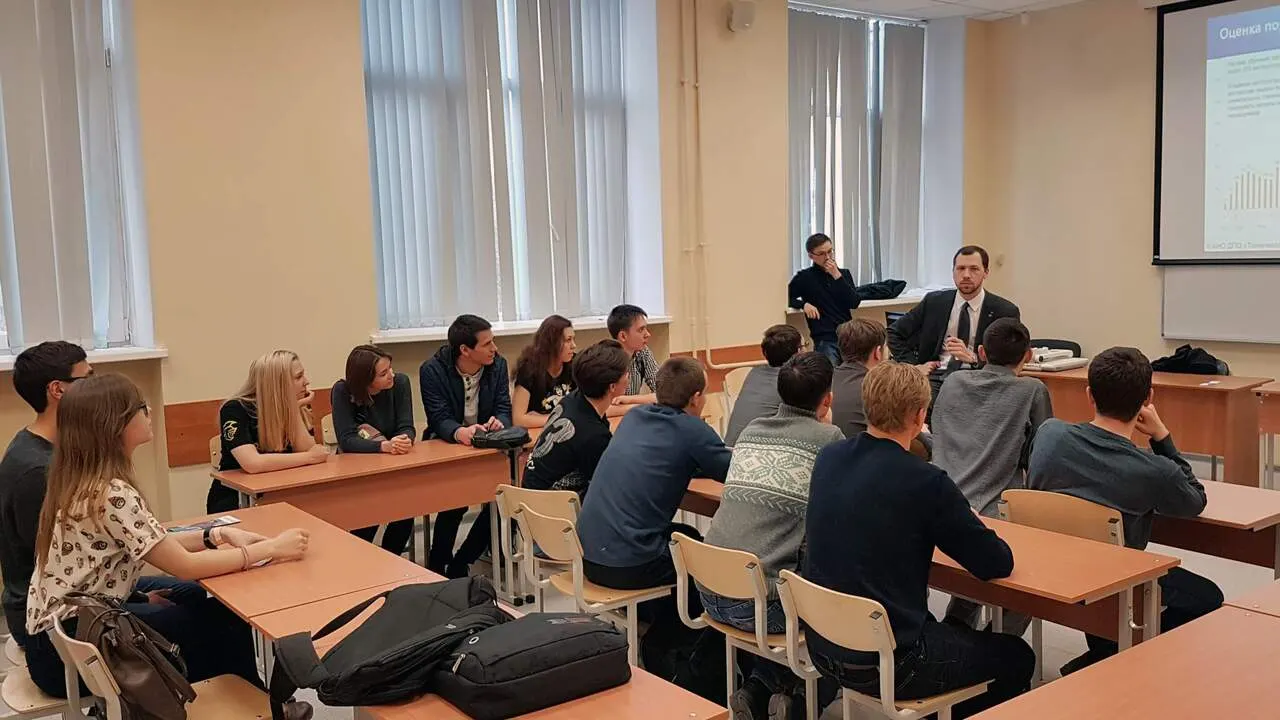 Формирование нового поколения инструкторов – техническая академия Росатома приняла участие в дне карьеры Росатома в УРФУ