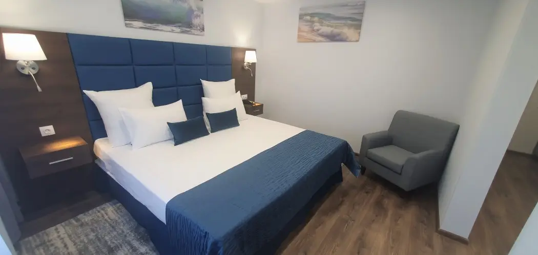Suite with King-size Bed
