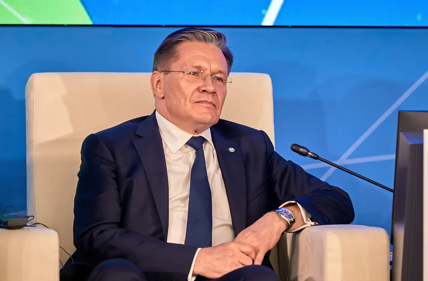 Глава Росатома поздравил работников и ветеранов атомной промышленности с профессиональным праздником
