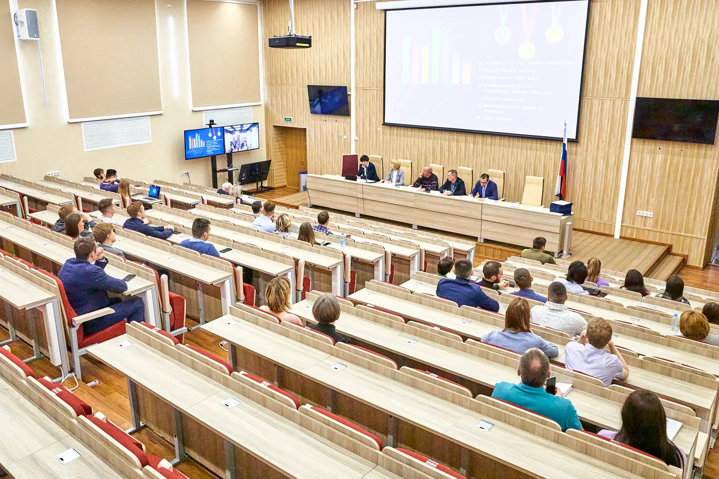 Участники английского клуба ядерной науки и технологий закрыли третий сезон 