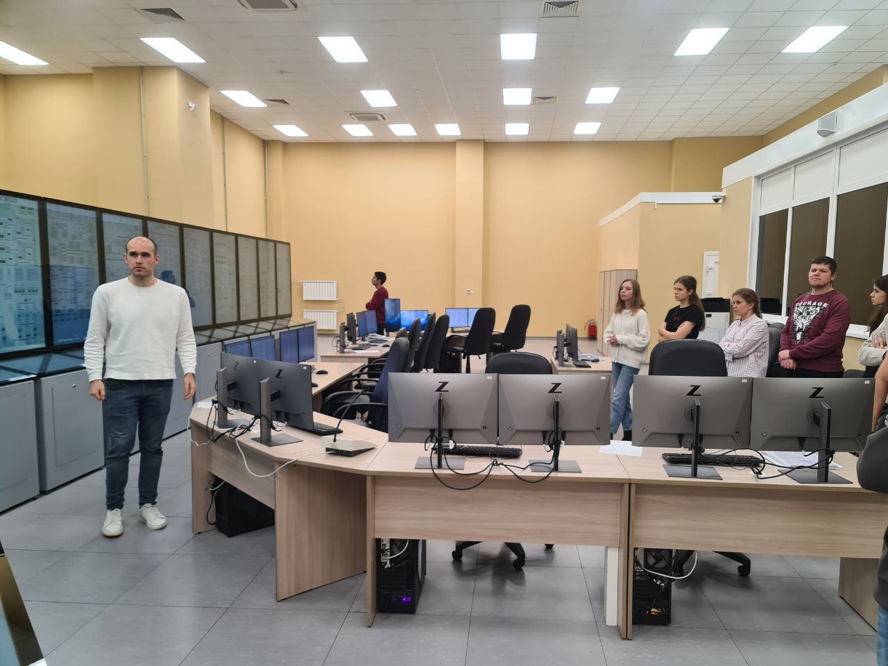photo1698214593