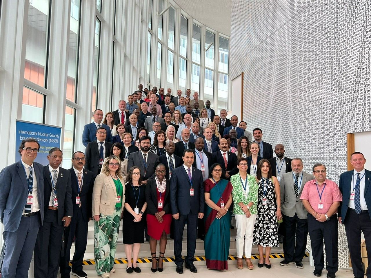 Group_Photo_2023_INSEN_Annual_Meeting.jpg